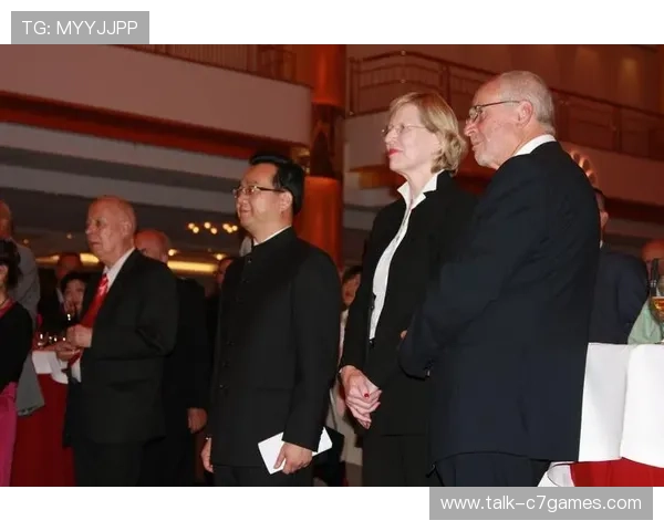 汉堡俱乐部宣布新任主教练上任并制定未来发展计划 汉堡俱乐部宣布新任主教练上任并制定未来发展计划