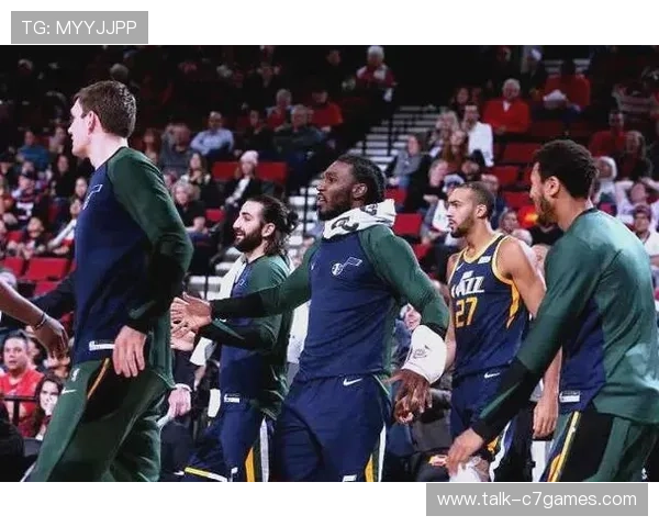 爵士队迎来新赛季挑战 球员调整与未来规划引发热议