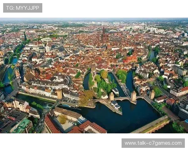 斯特拉斯堡俱乐部周边生活与文化全景探索指南