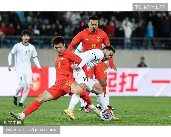 国足新阵容迎关键热身赛主帅调整战术力争突破亚洲强敌防线